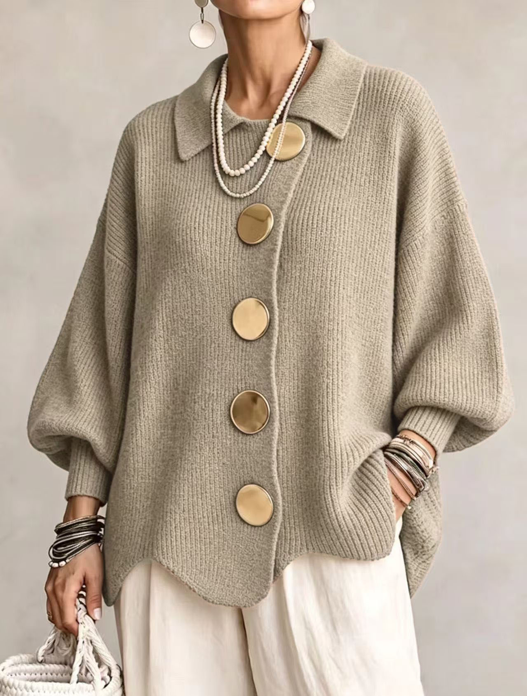 Women’s Oversized Collared Cardigan With Buttons