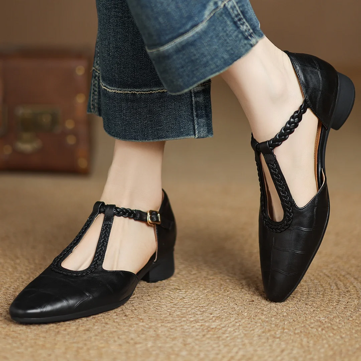 Mireille - Vintage Charm Sandals