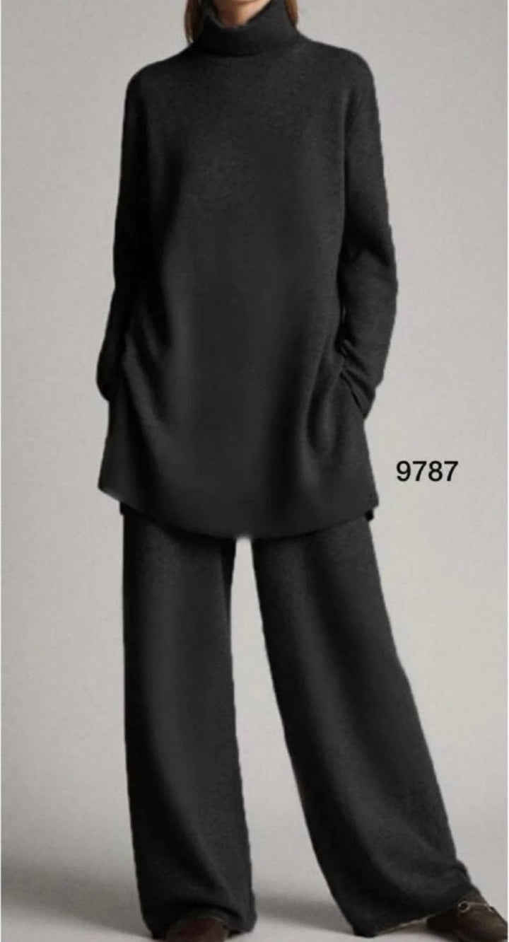 Danica - Cozy Minimalist Set