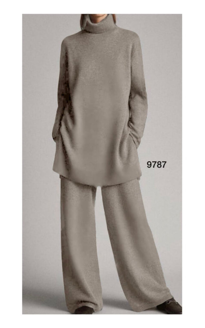 Danica - Cozy Minimalist Set