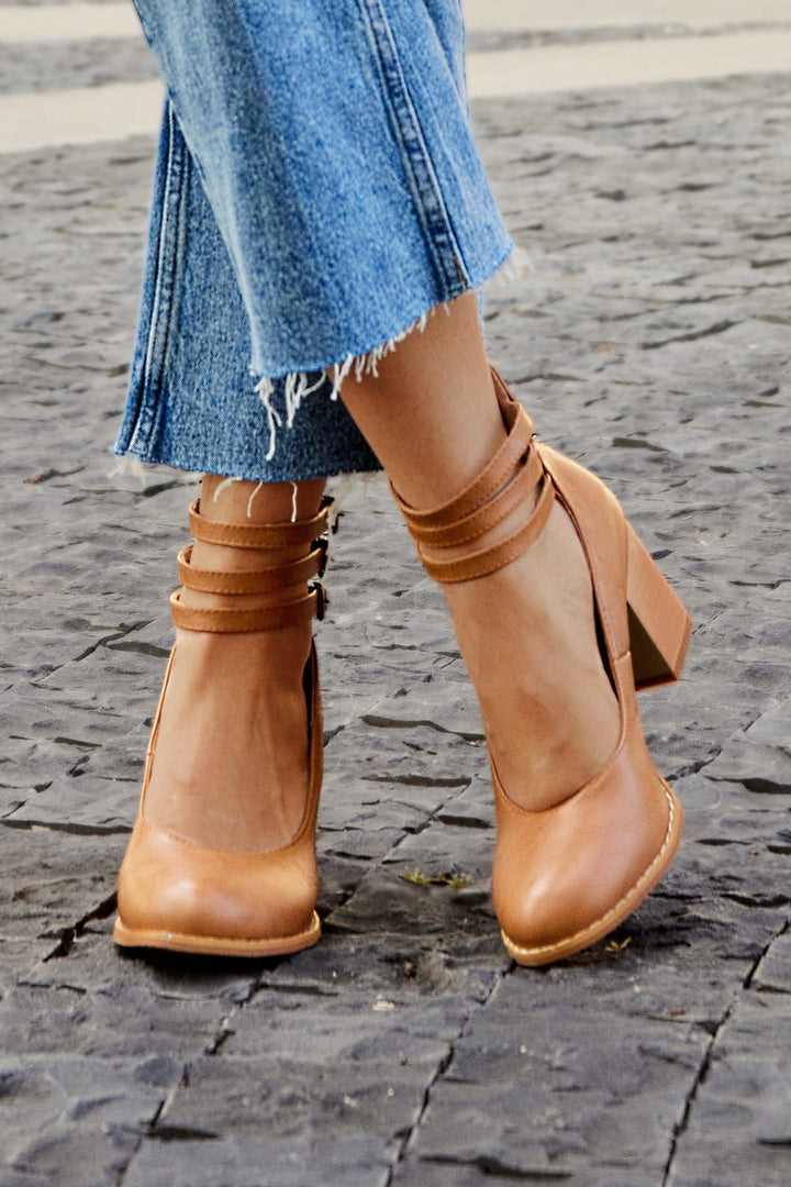 Corinne - Modern Charm Heels