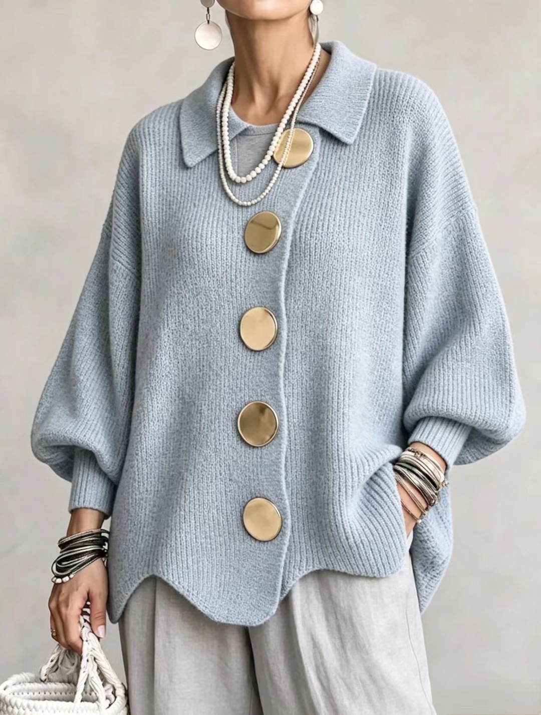 Women’s Oversized Collared Cardigan With Buttons