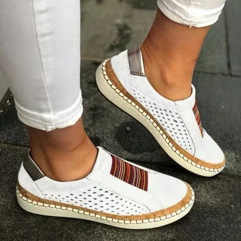 Women’s Lightweight Cushioned Walking Shoes