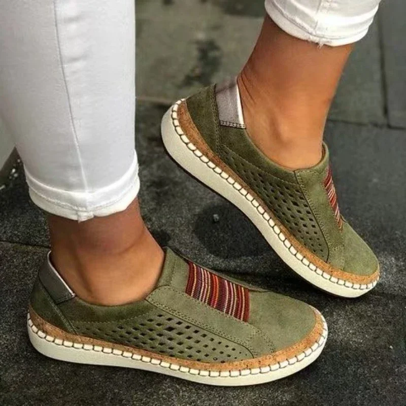 Women’s Lightweight Cushioned Walking Shoes