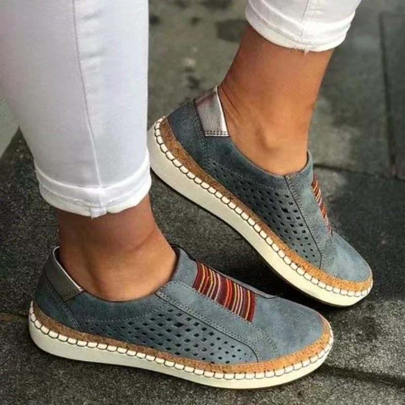 Women’s Lightweight Cushioned Walking Shoes