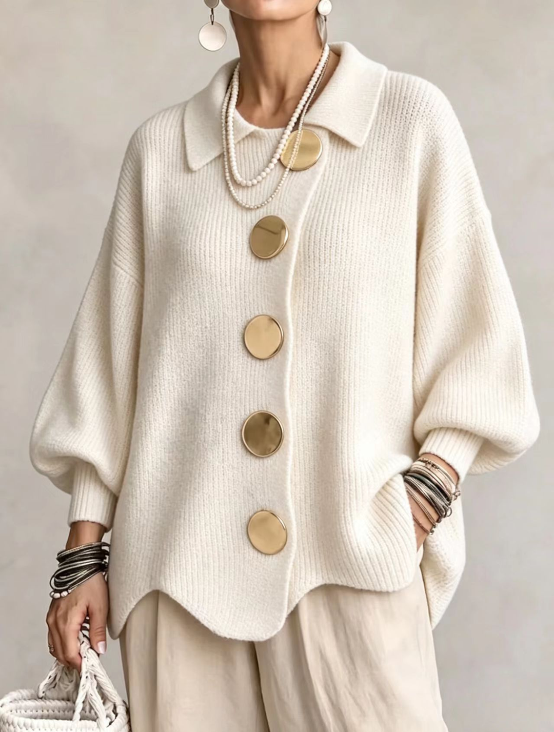 Women’s Oversized Collared Cardigan With Buttons