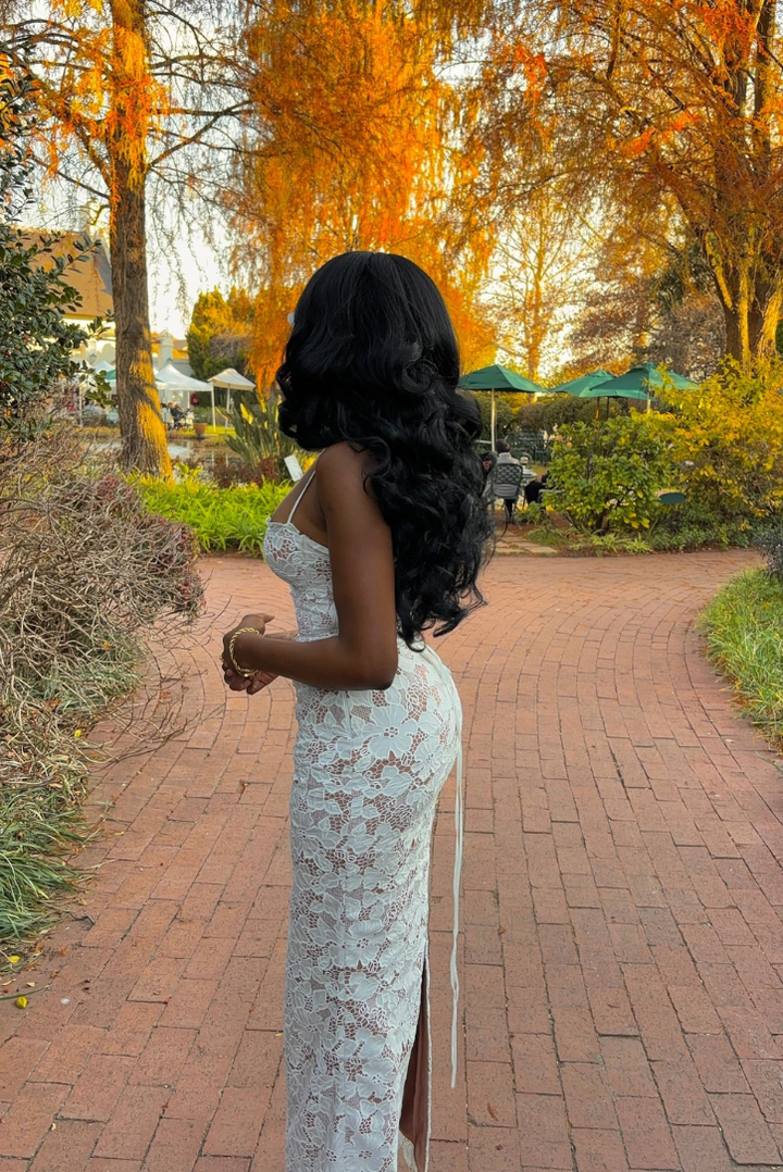Nolana - Chic Sleeveless Dress