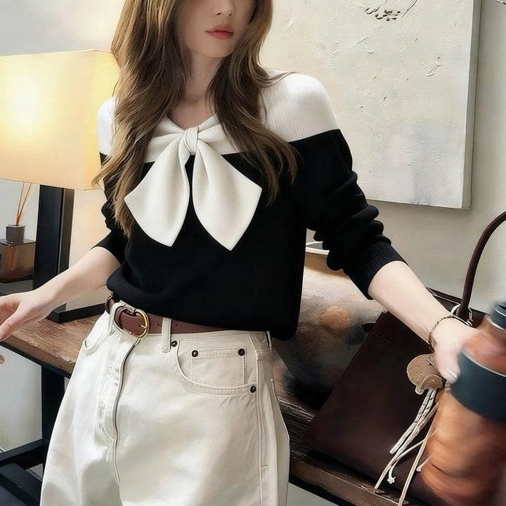 Coleen - Contrast Bow Sweater