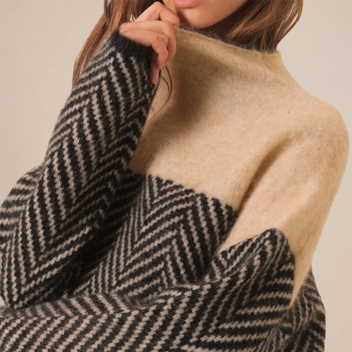 Women’s Knit Pullover Long Sleeve Sweater