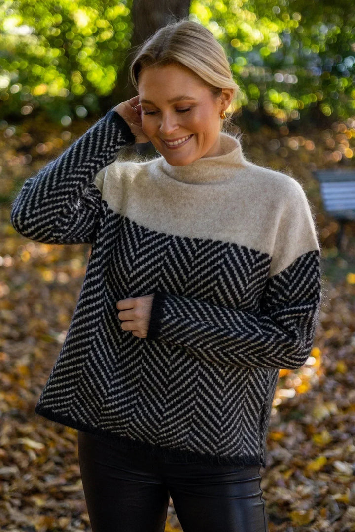 Women’s Knit Pullover Long Sleeve Sweater
