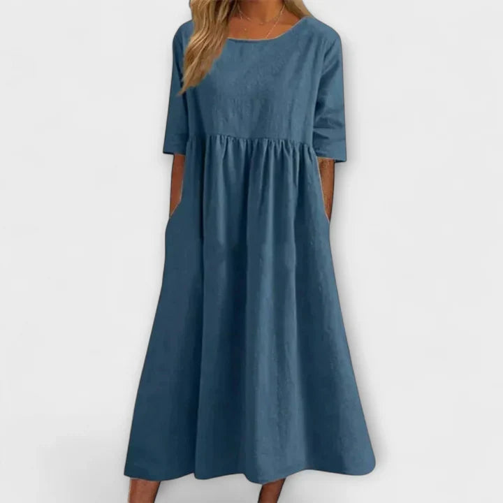 Thania - Bold Chic Dress